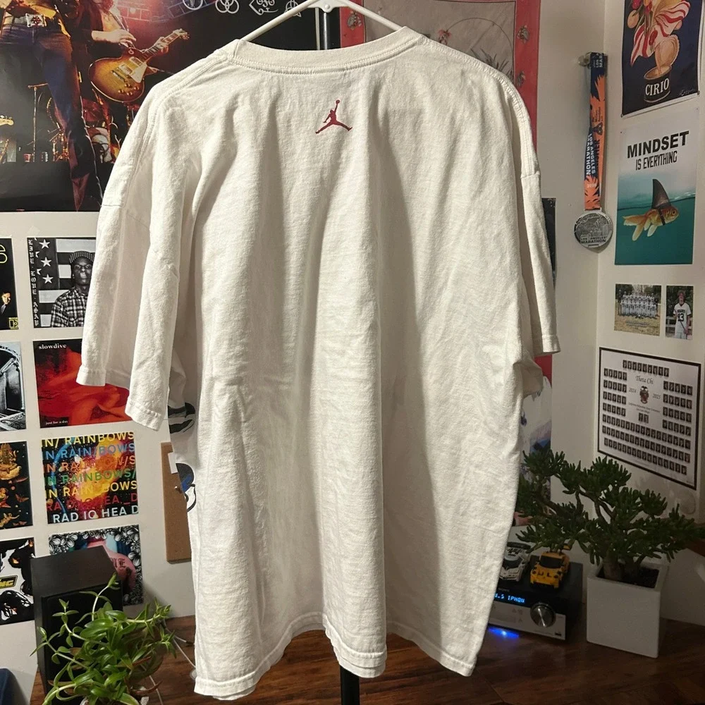 Vintage Jordan T Shirt XXL White All Over Print Graphic Y2K Streetwear Sneakers